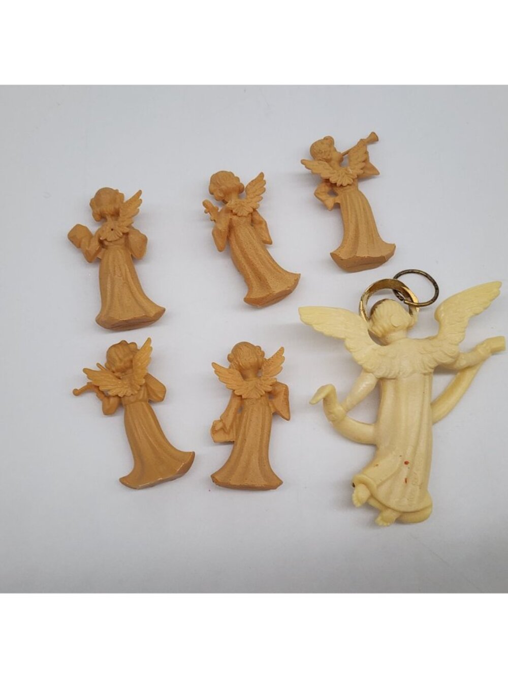 Vintage Plastic Angel Ornaments Musical Instruments Craft Embellishments Lot of - Picture 7 of 8
